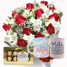 BCC10-Buque 12 Rosas Vermelhas e Astromélias Brancas+1Caneca "Feliz dia das Mães"+Chocolate 8un