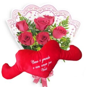 Mini buquê 6 Rosas Vermelhas+Coração Pelúcia "Como é grande meu..." 65x30